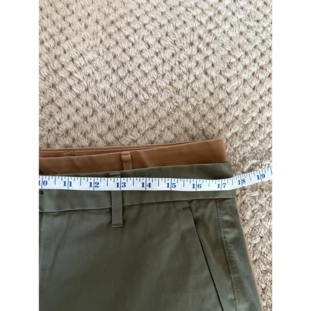 Everlane Lot of 2 Mens Uniform Slim Fit Shorts Size 34 Tan Green